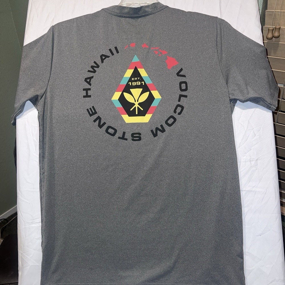 Volcom Stone Hawaii Logo T Shirt Mens S Gray Skate Surf Tee Anti-UV 50+ UPF